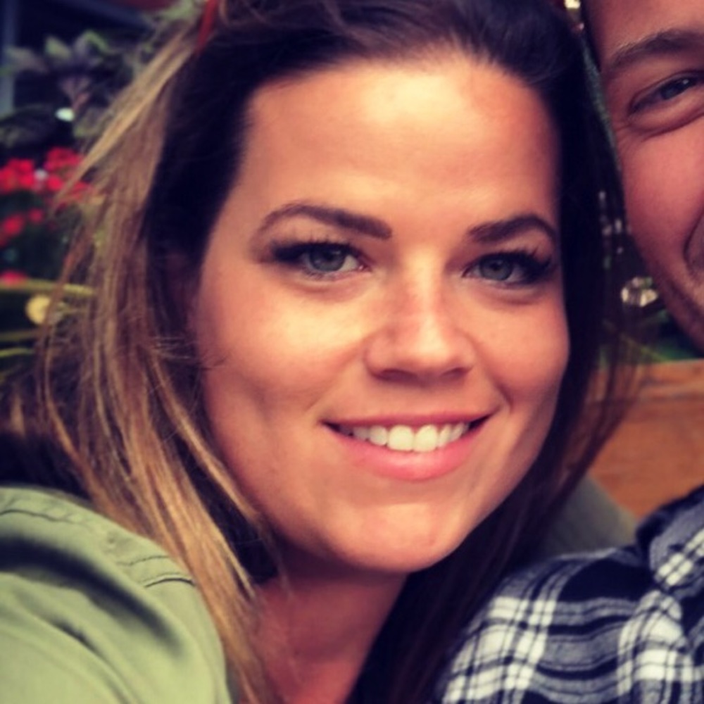 Meet your Posher, Alexis